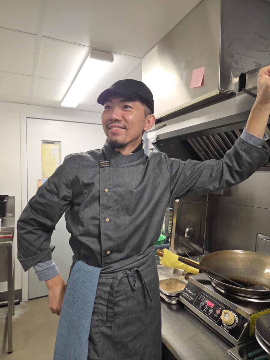 In photo: Aoran Dong (chef). 📷 : Malin Johansson